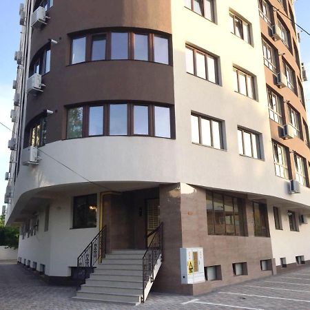 Elyse Comfortable Apartment Close To Palas Mall Iasi Buitenkant foto
