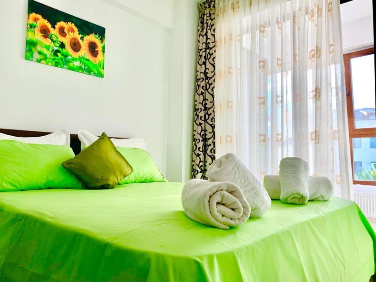 Elyse Comfortable Apartment Close To Palas Mall Iasi Buitenkant foto