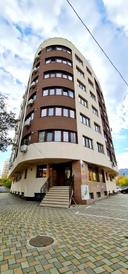 Elyse Comfortable Apartment Close To Palas Mall Iasi Buitenkant foto